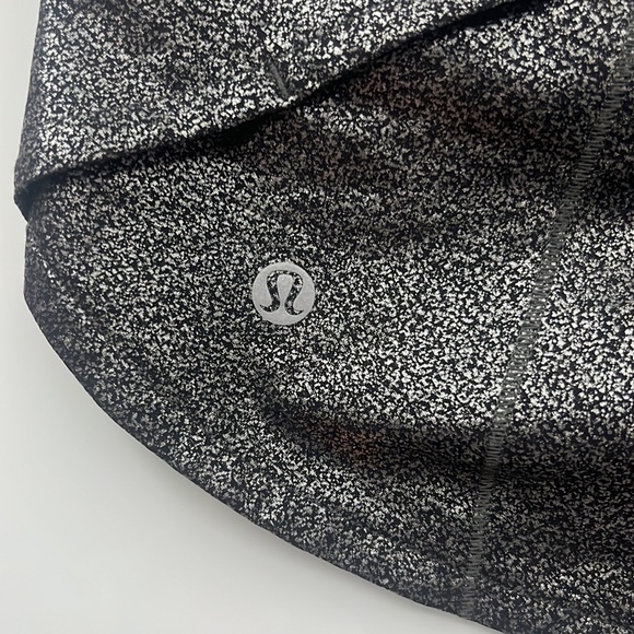 They are perfect condition! only worn 2 times - Picture 3 of 4